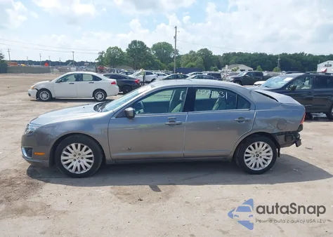 2010 Ford Fusion Hybrid из США, поврежденный, VIN 3FADP0L33AR129652